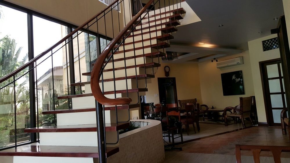 Bed & Breakfast Mactan Breeze - Airport 2*