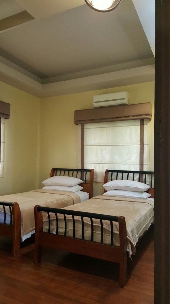 Mactan Breeze - Airport 2* Lapu-Lapu City