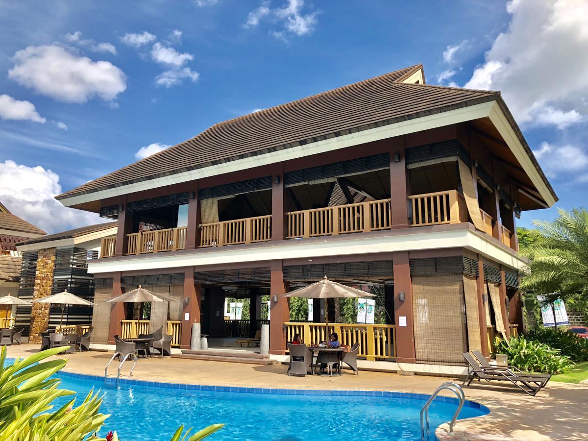 Bea's Space At One Oasis Condominium Apartment Cebu