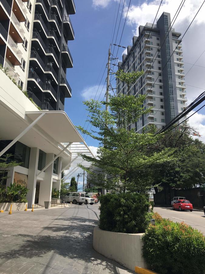 Hotel 1 Bed Condominium