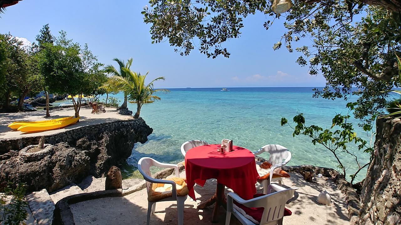 Resort T Breeze Coastal Moalboal