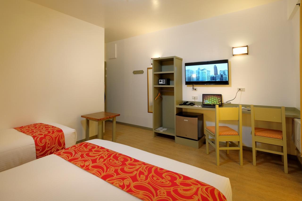 Frankfurter Deluxe Inn Cebu