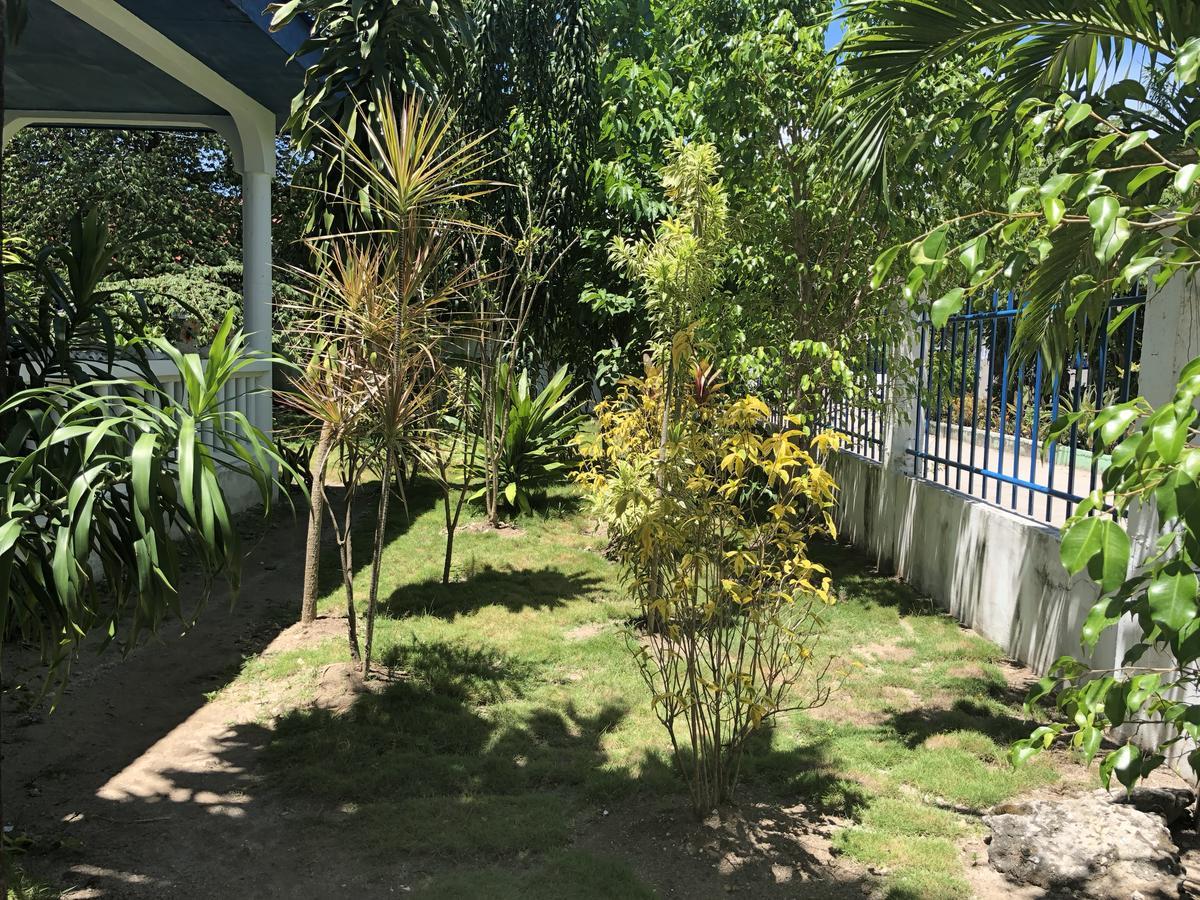 Genna's Tourist * Santa Fe (Cebu)