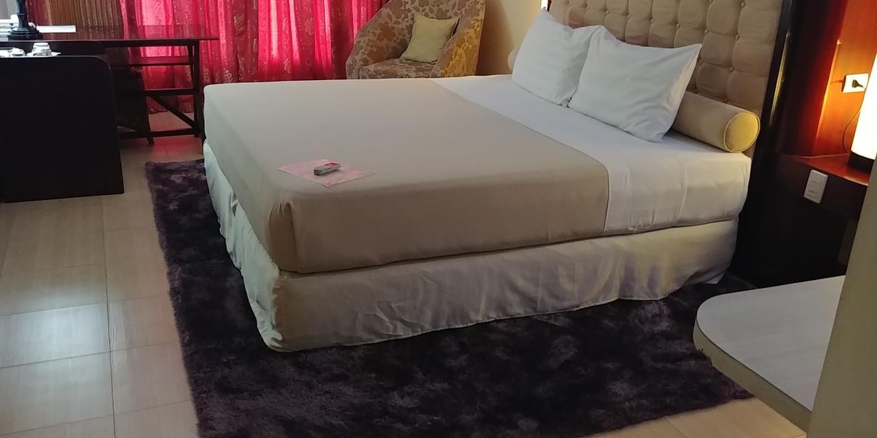 Hotel Cebu Dulcinea And Suites-mactan Airport Lapu-Lapu City