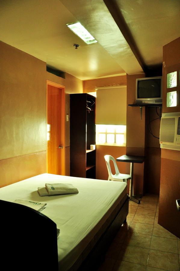 Hotel Gv - *