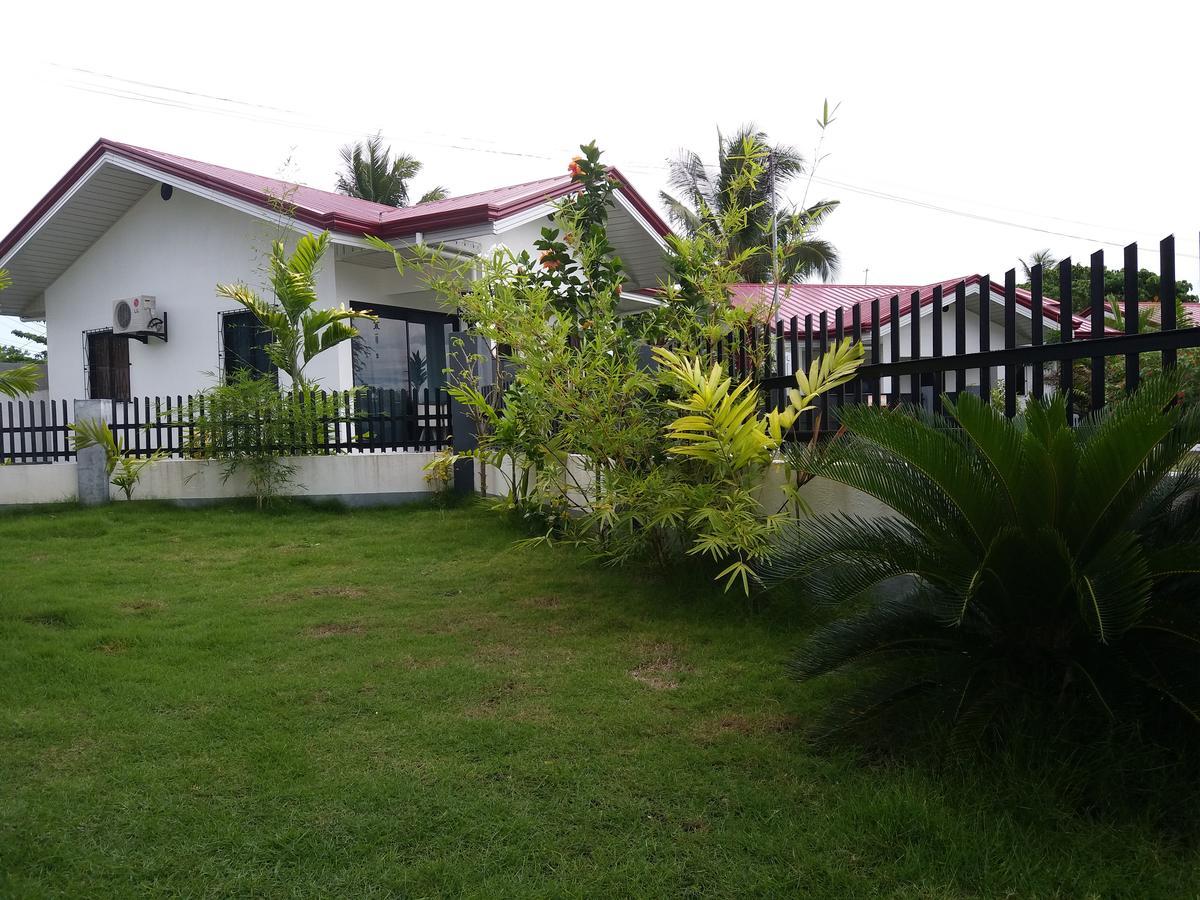Garden Village 3* Moalboal