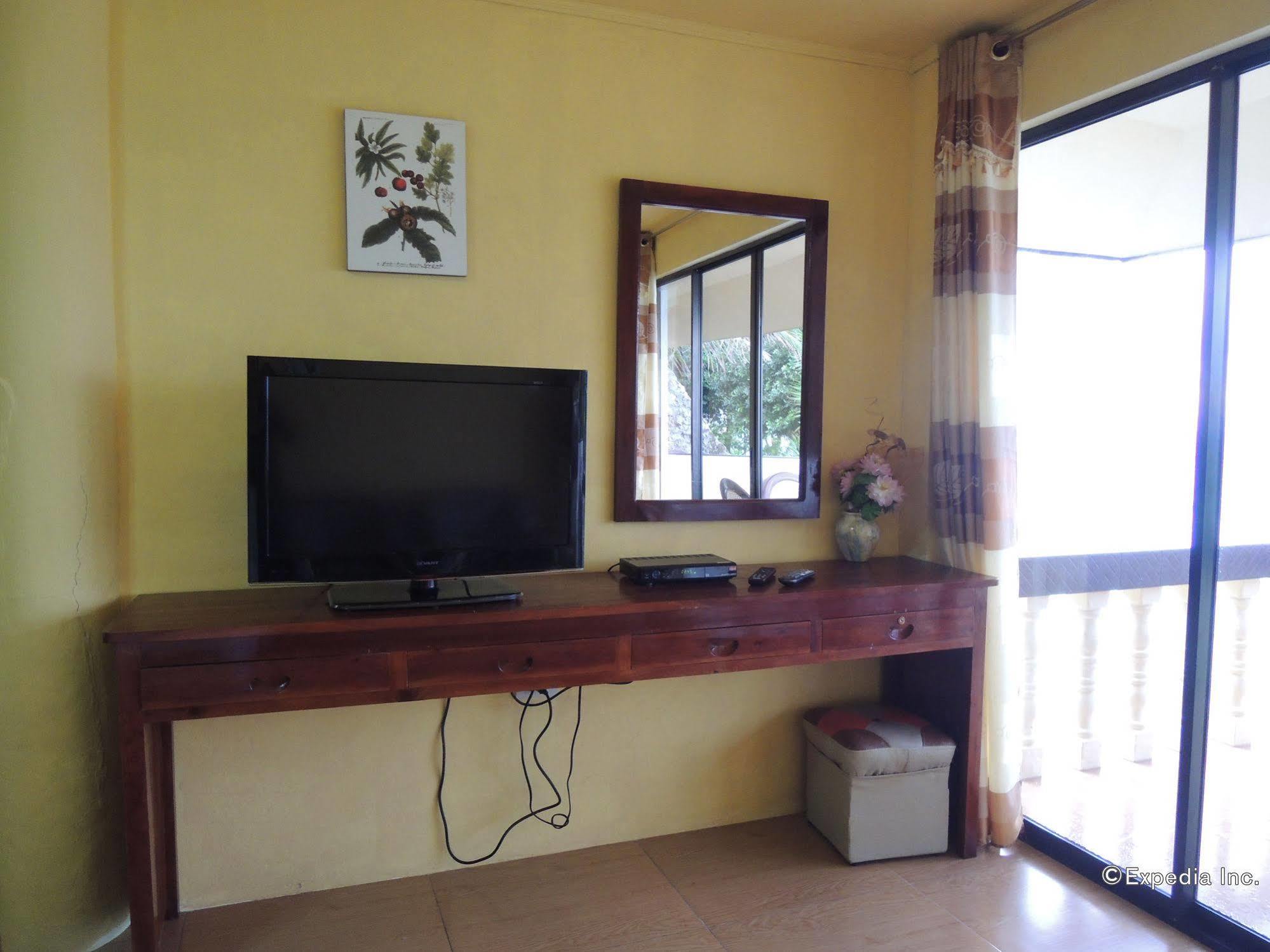 Resort Asian Belgian Dive Moalboal