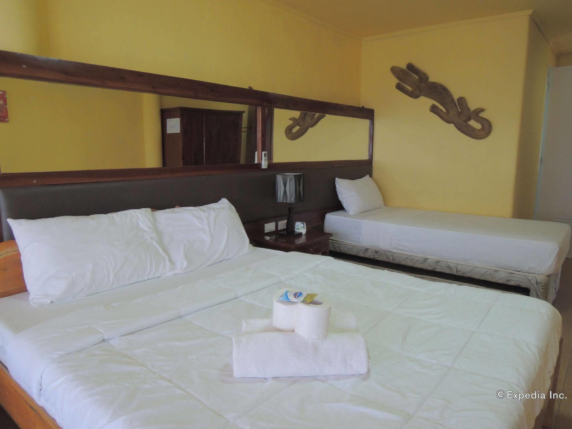 Resort Asian Belgian Dive Moalboal