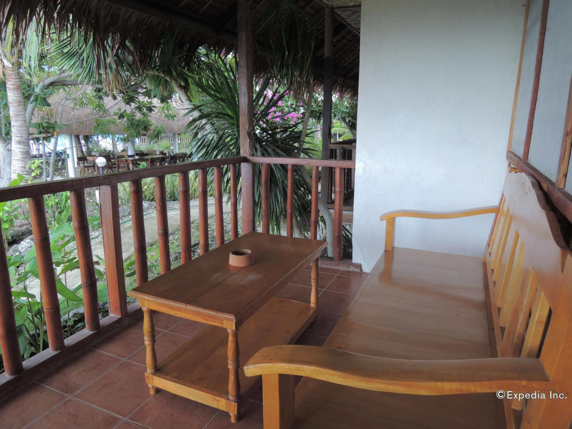 Resort Asian Belgian Dive Moalboal