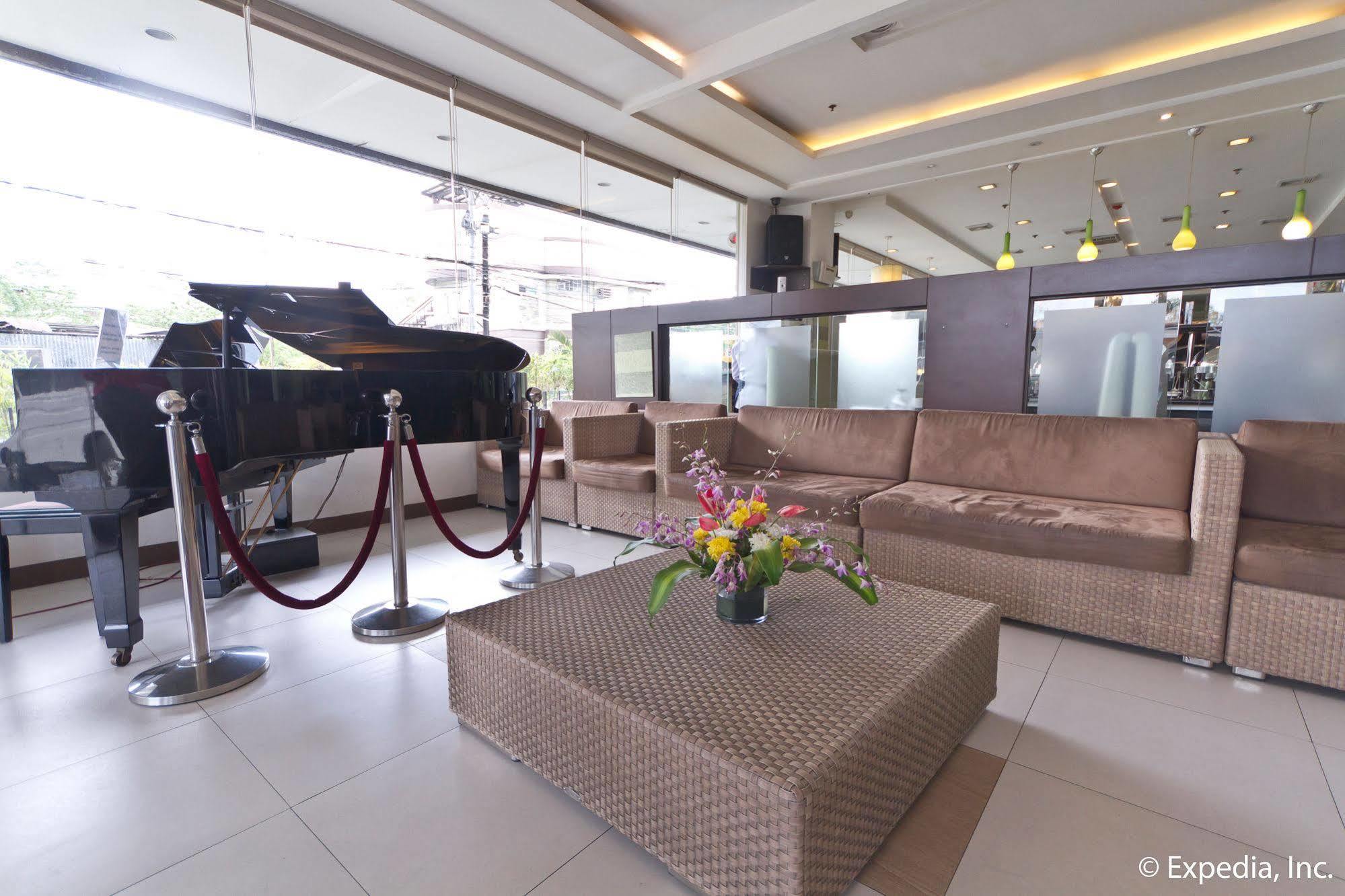 Alpa Hotel