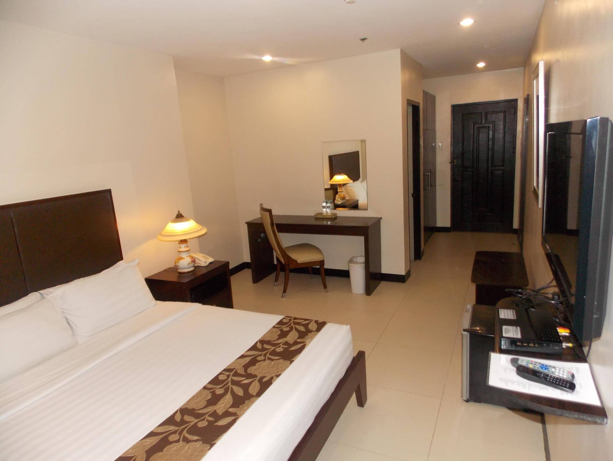 Hotel Main & Cebu