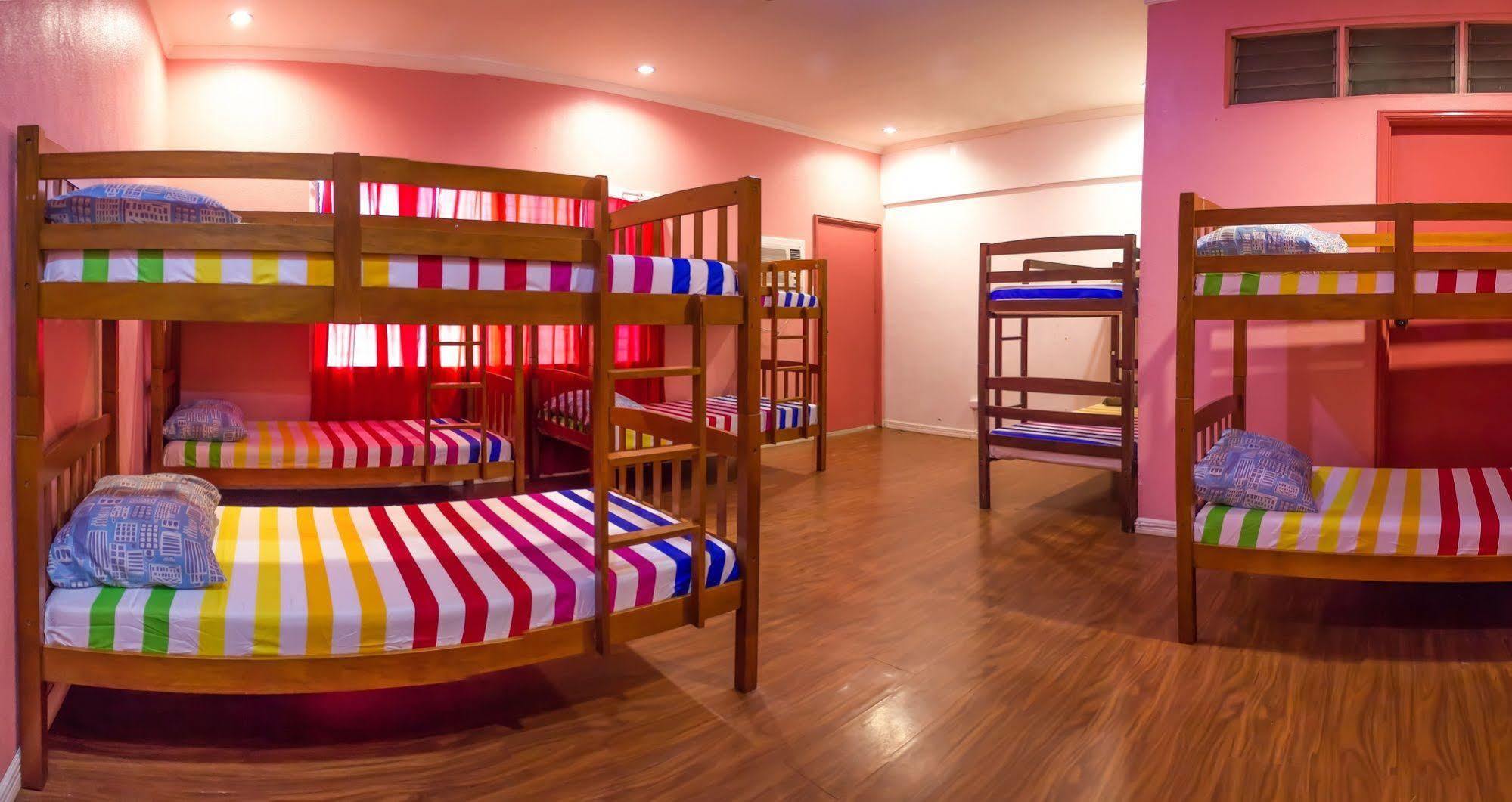 Hostel Le Village *