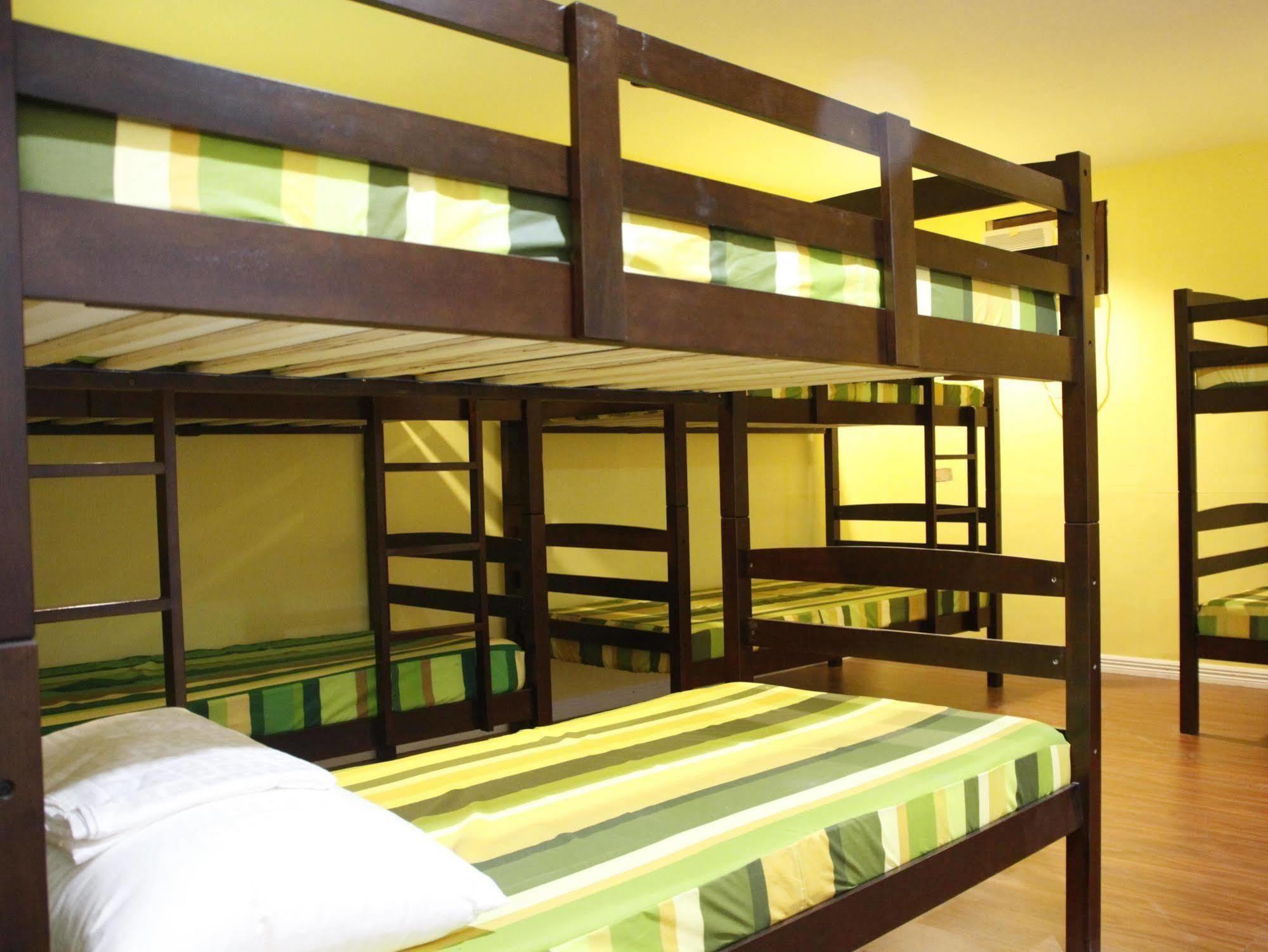 Hostel Le Village *