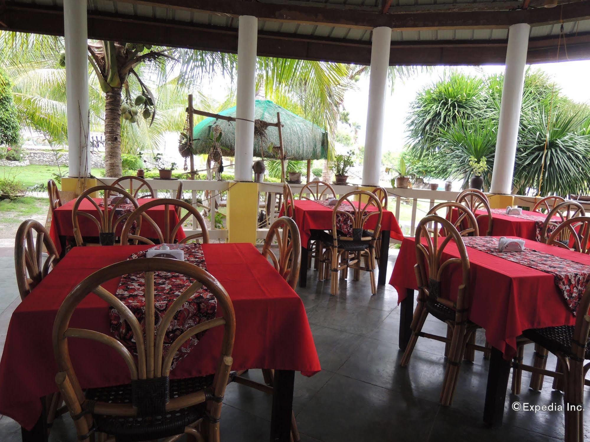 Moalboal Resort 3*