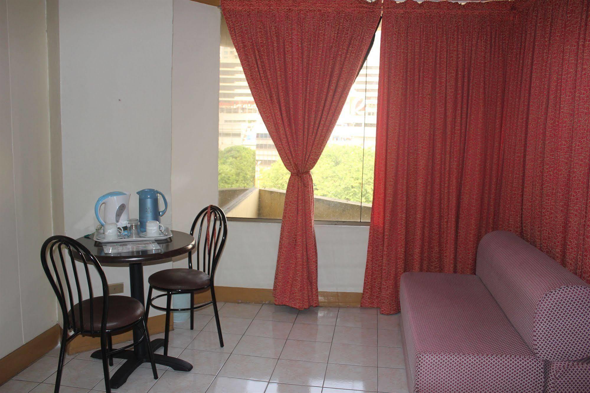 Elegant Circle Hotel Cebu