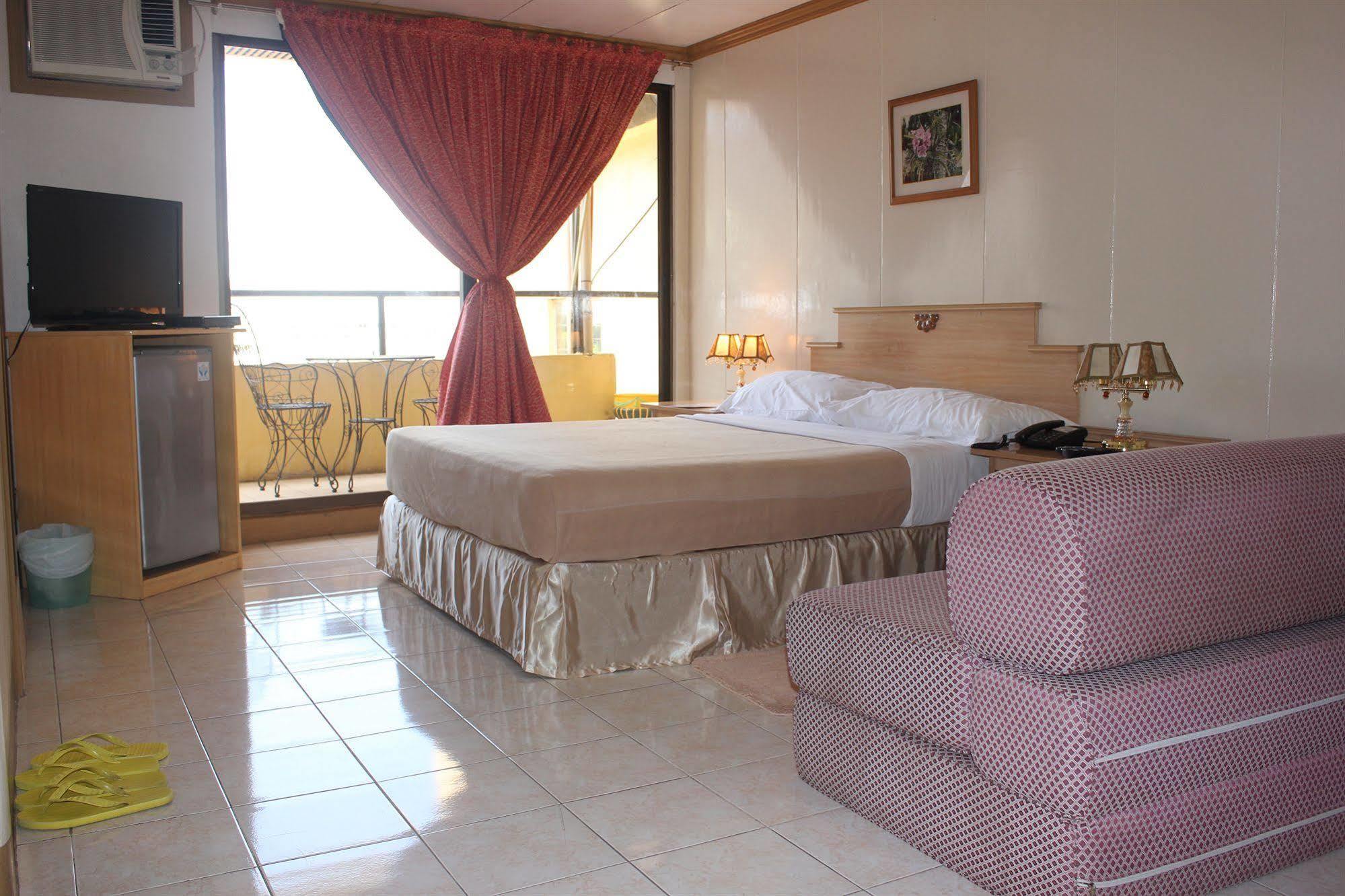 Elegant Circle 3*