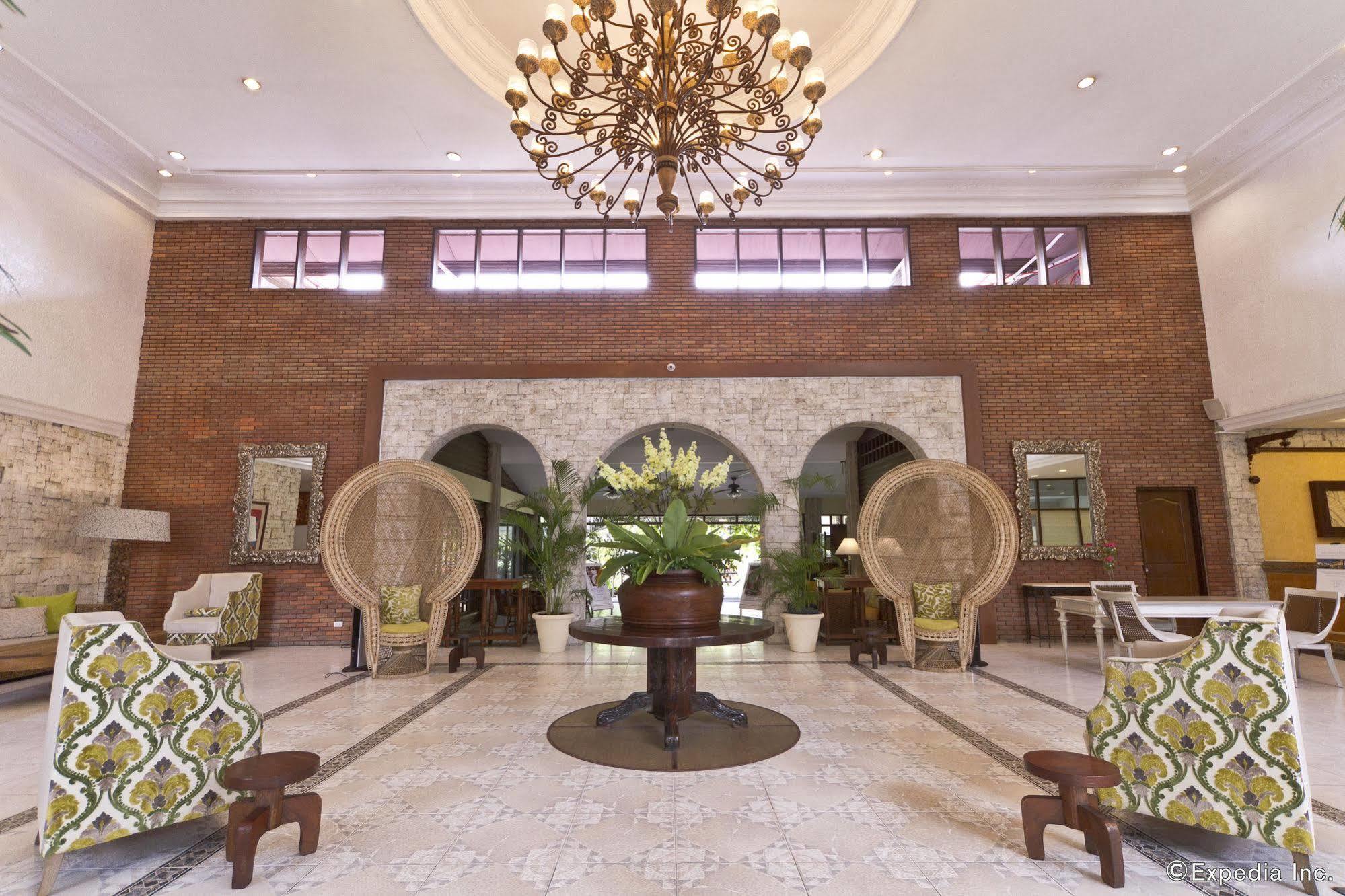 Montebello Hotel 4*
