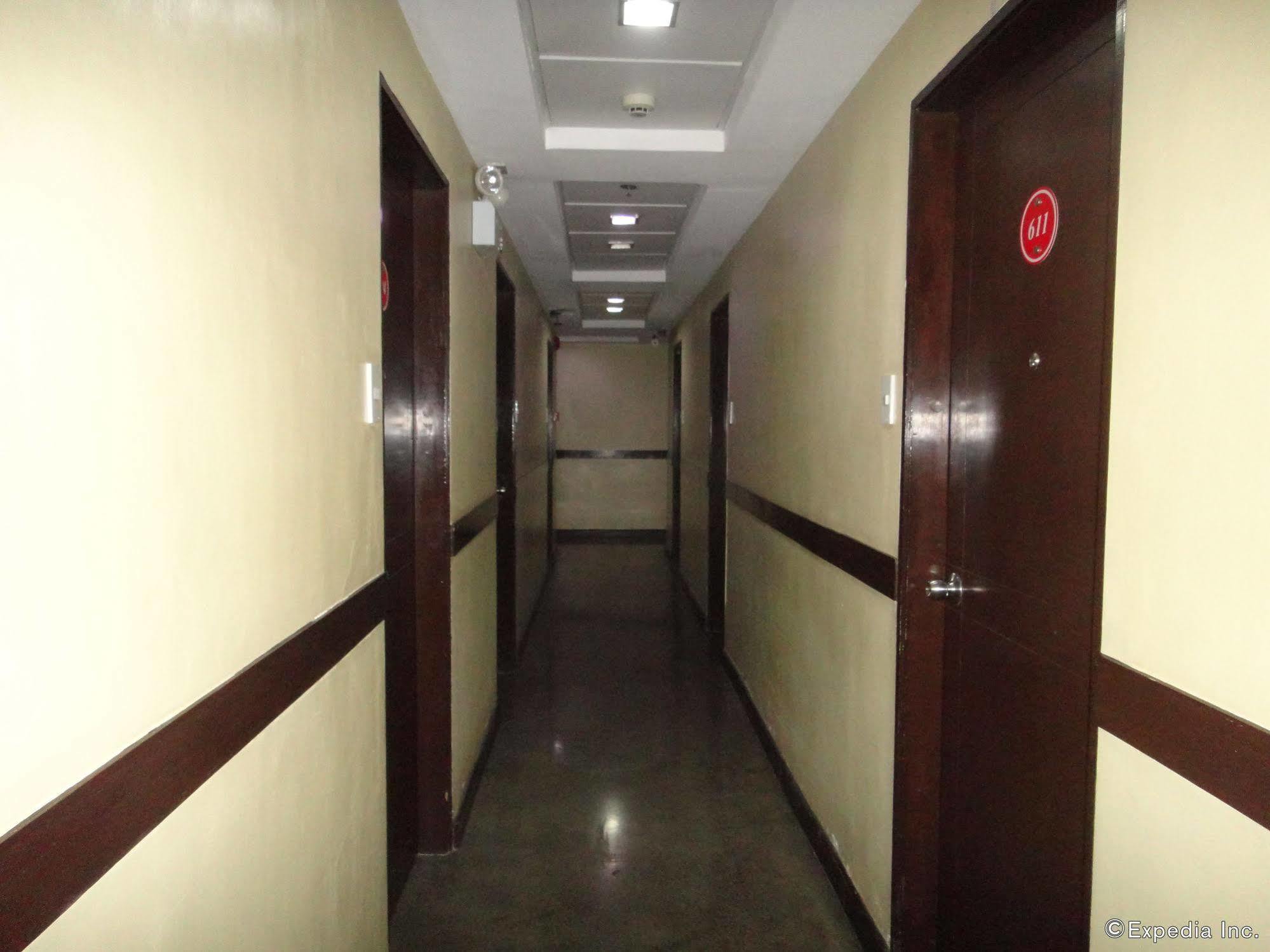 Hotel Express Mabolo 3*
