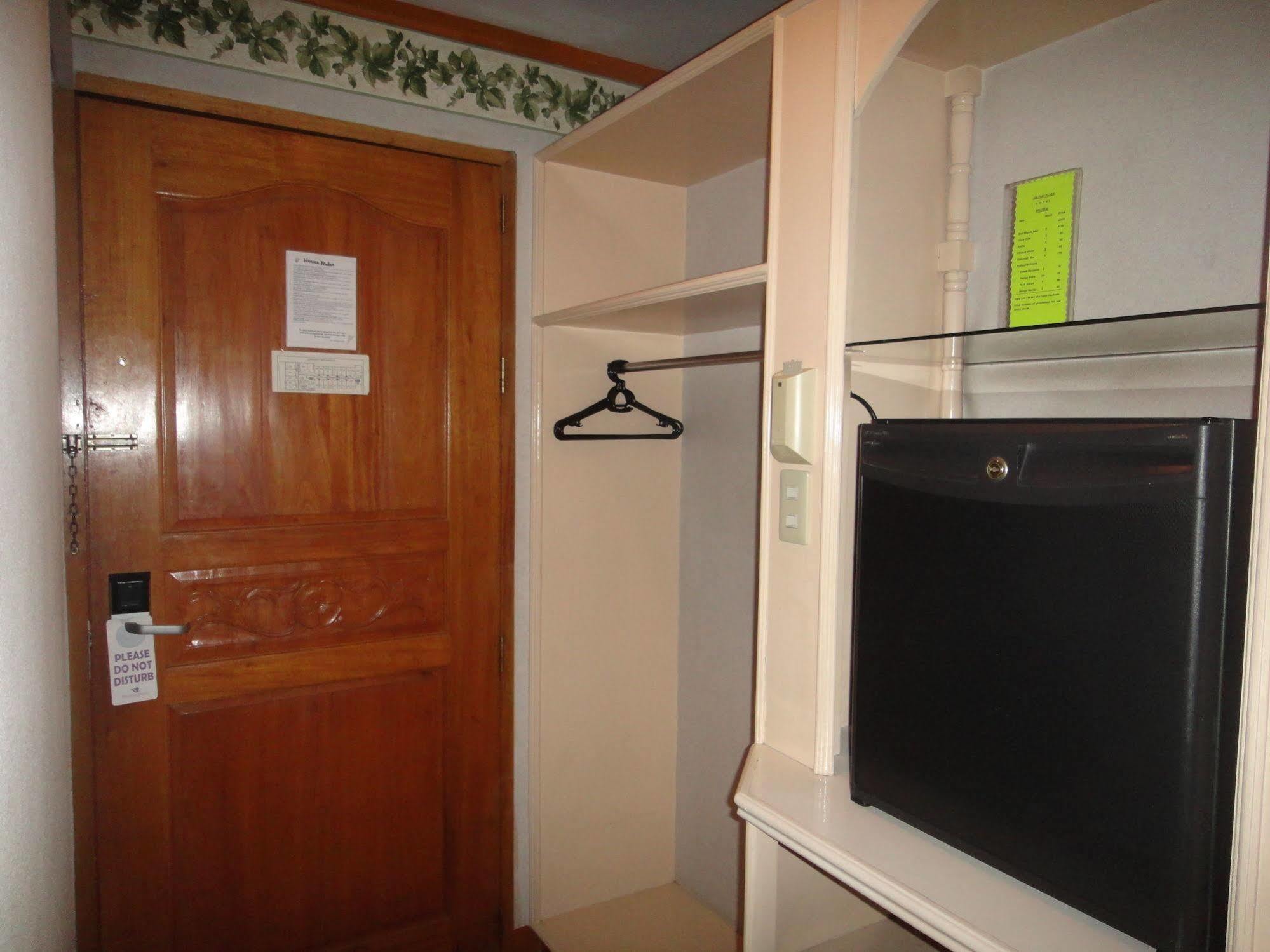 Hotel Plaza Cebu