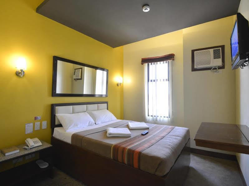 Express Mactan Inn 2*
