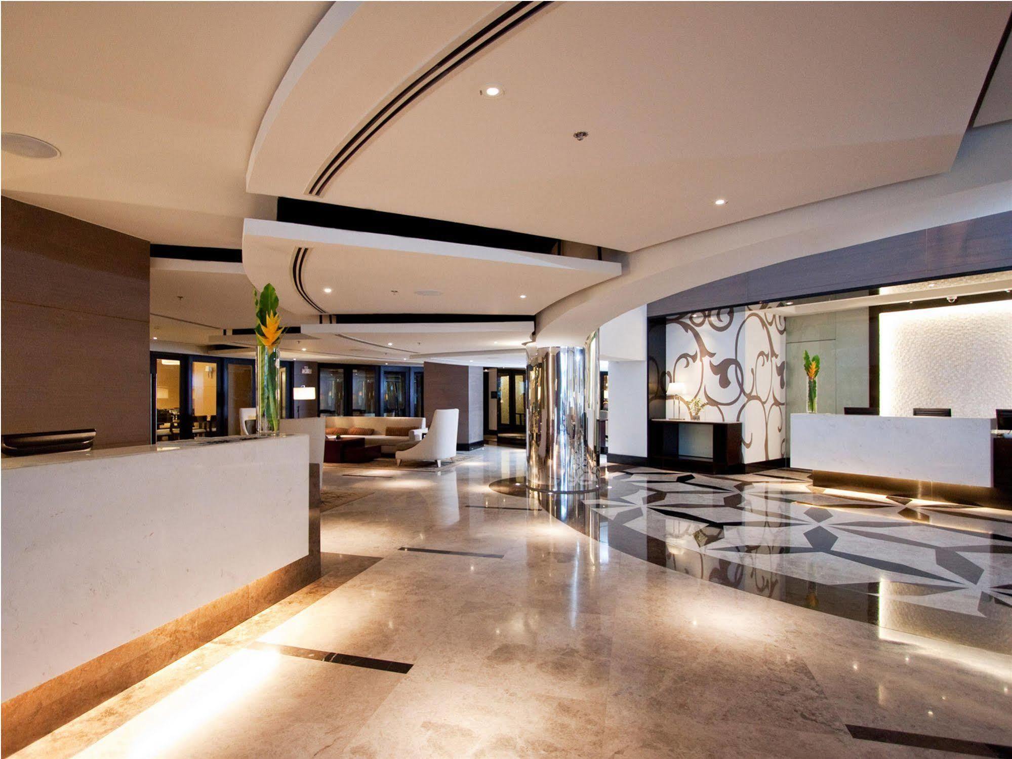 Hotel Quest & Conference Center