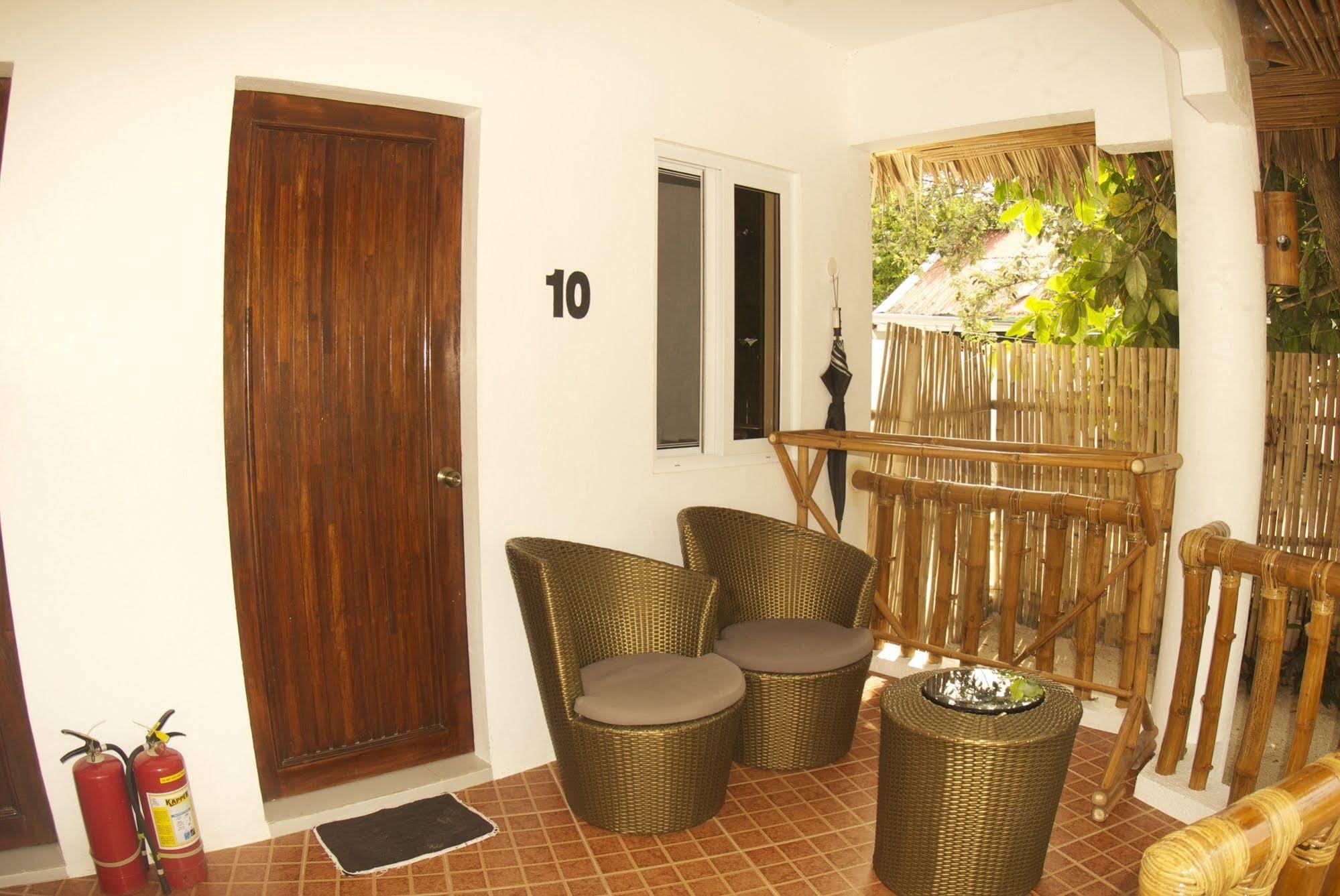 Resort Evolution Dive And Logon