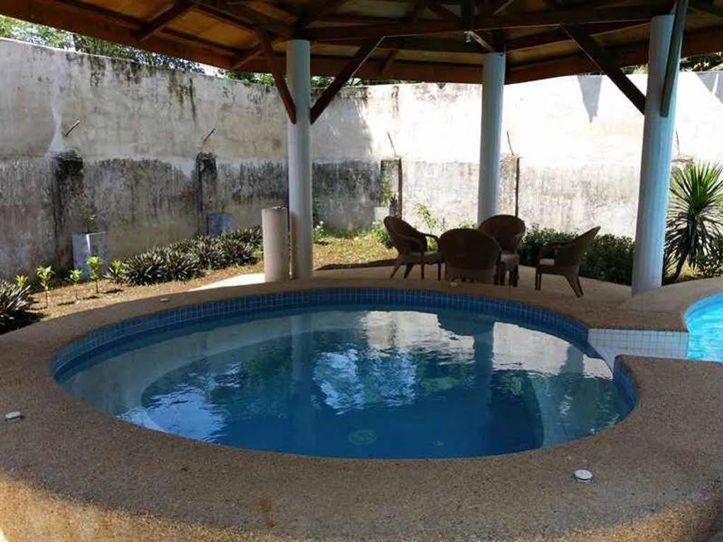 Lapu-lapu & Restaurant Inn