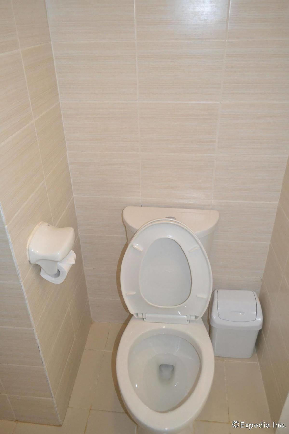 Islands Mactan Hotel 2*