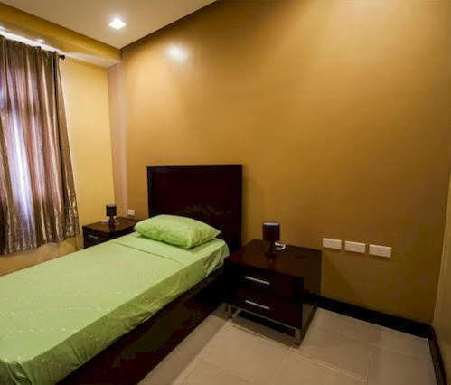 Santoni's Place Apartment