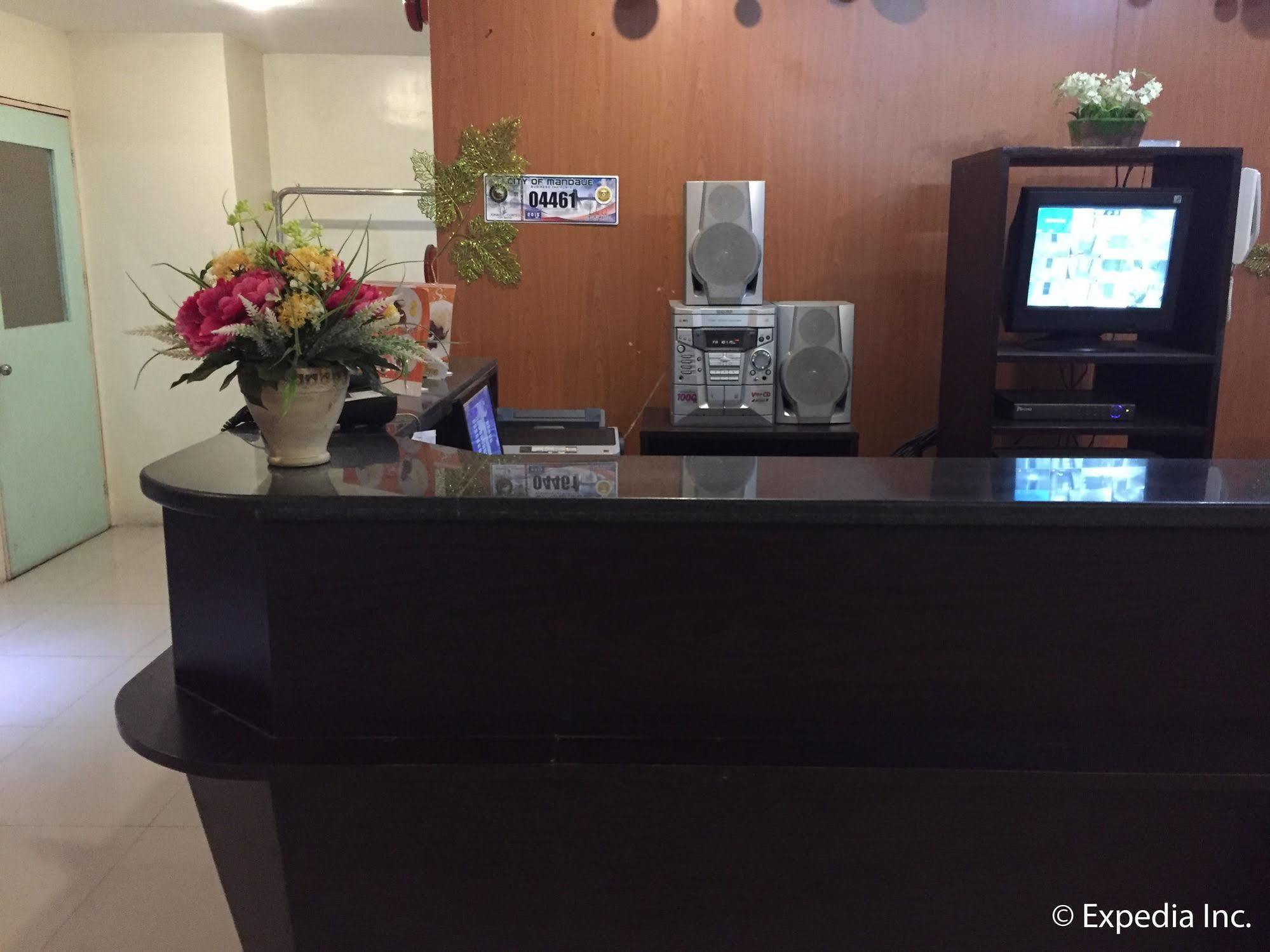 Metro Park Mandaue Hotel 2*
