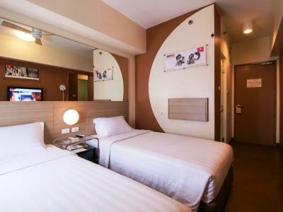 Red Planet Hotel