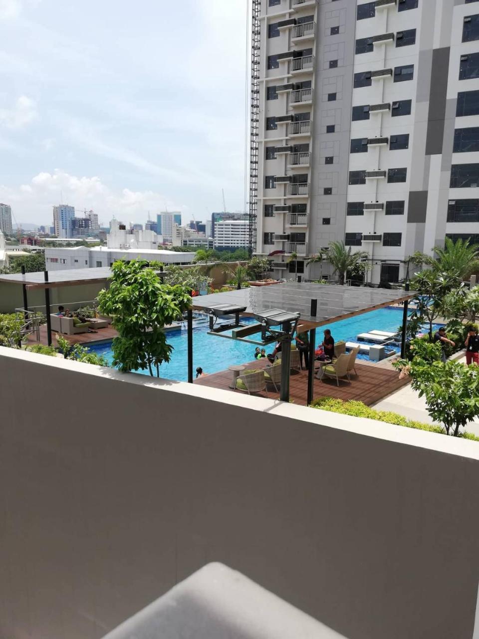 Nica's Place Management Services At Horizons 101 *