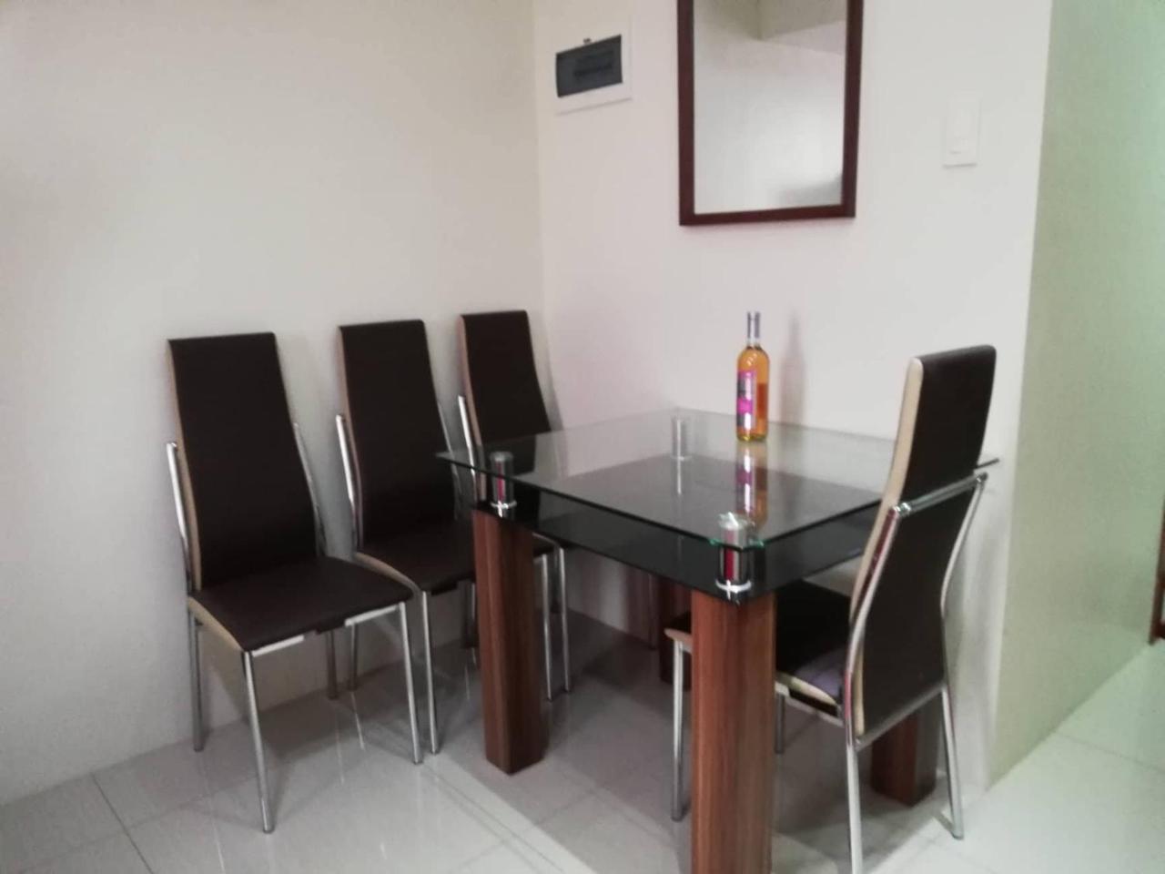 Nica's Place Management Services At Horizons 101 * Cebu