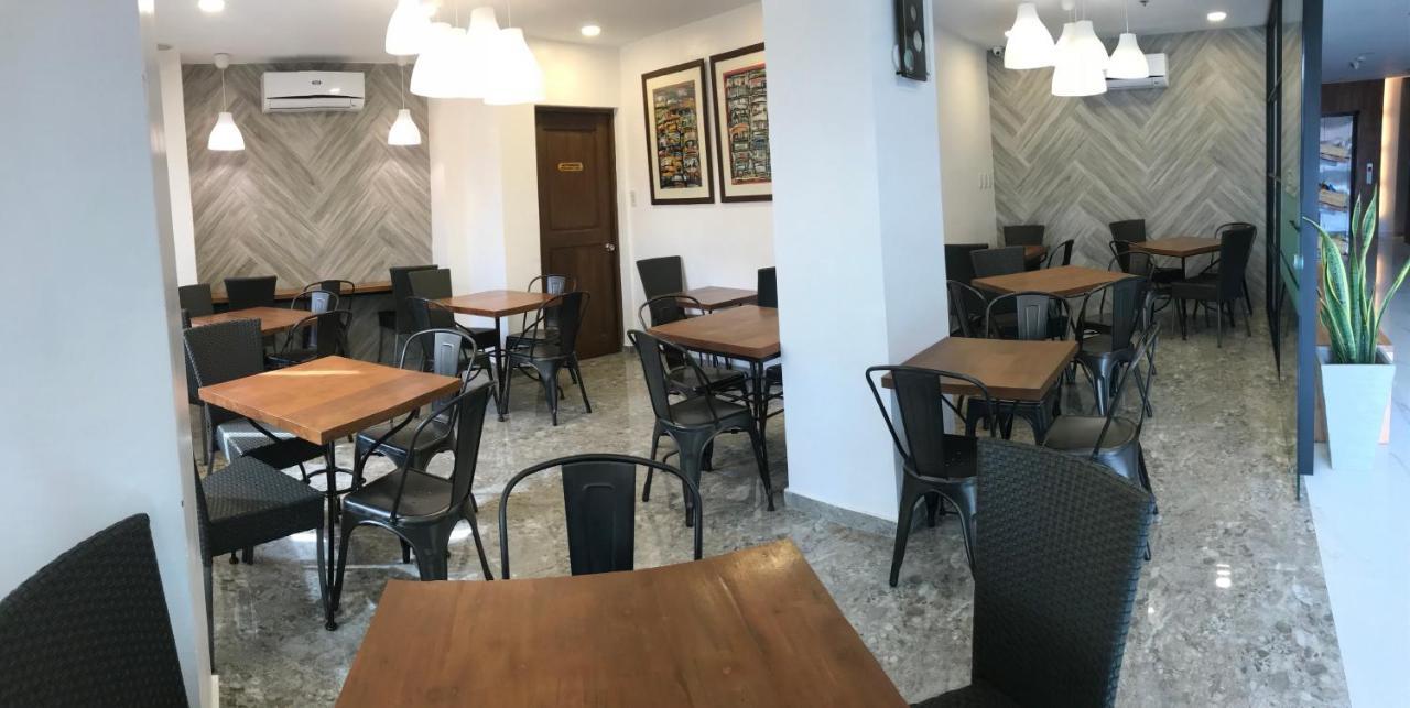 R Capitol Hotel Cebu
