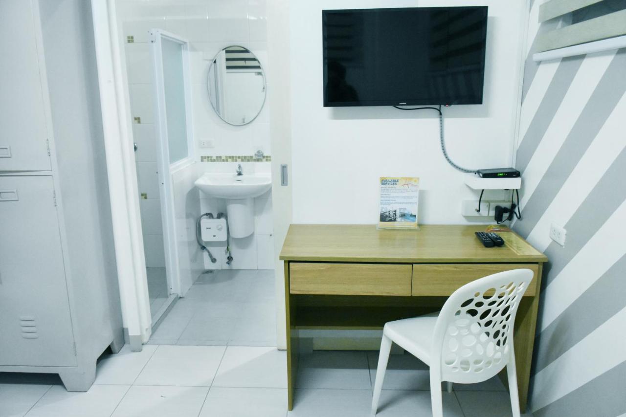 Albergue Alicia Tower Residences (Adults Only)