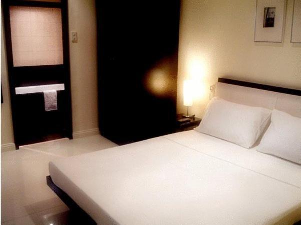 Hotel Lancaster Cebu 3*