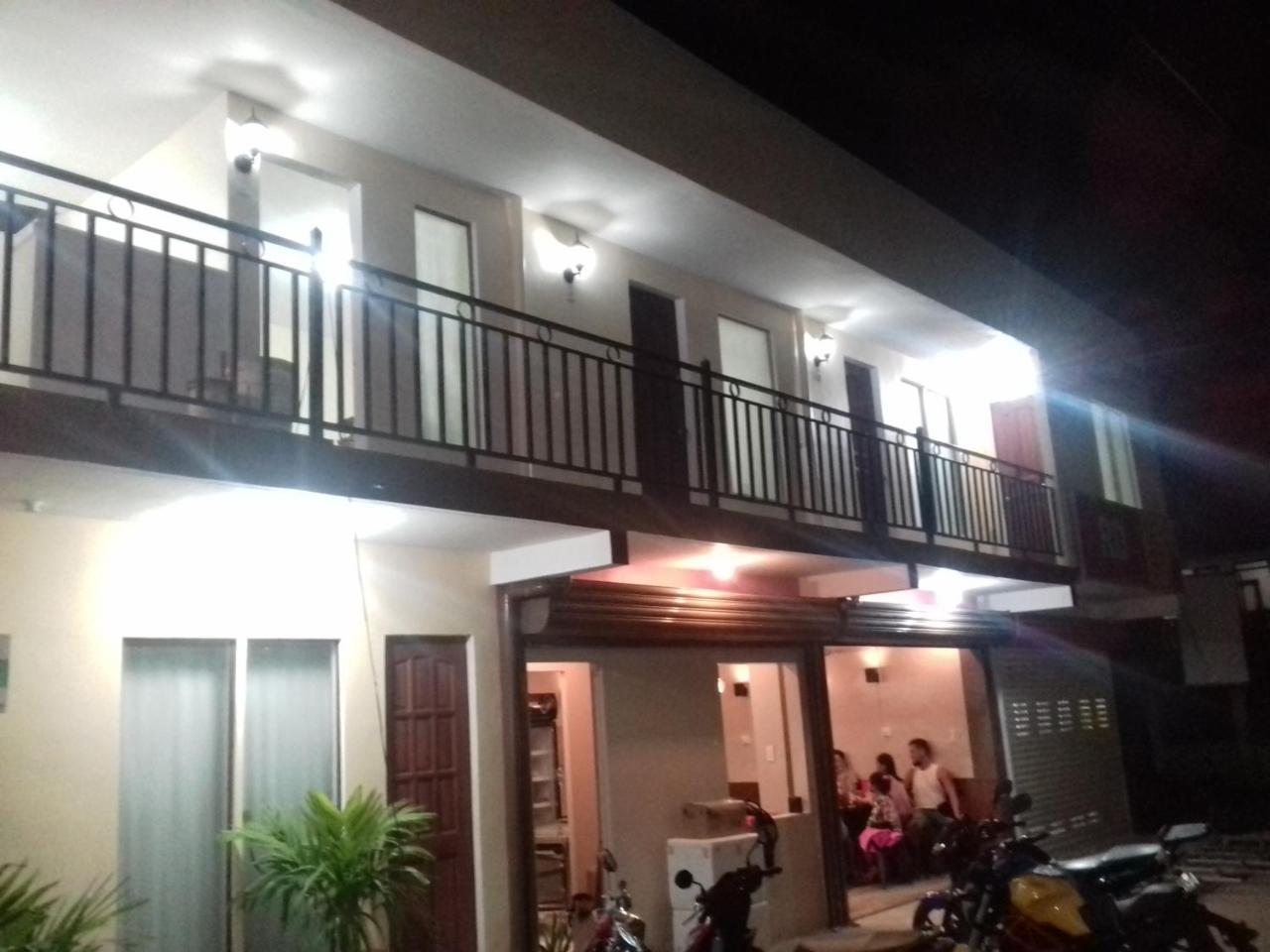 Bed & Breakfast R & D Island Santa Fe (Cebu)