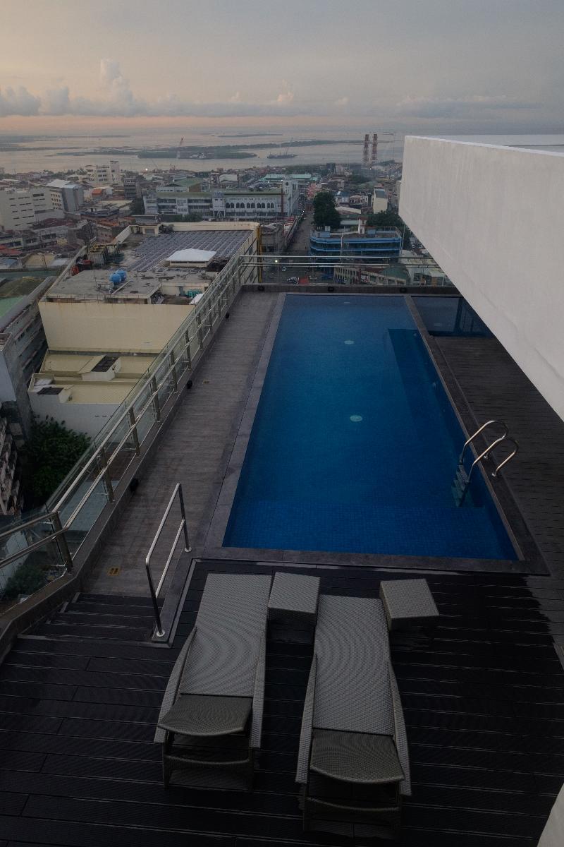 One & 4* Cebu