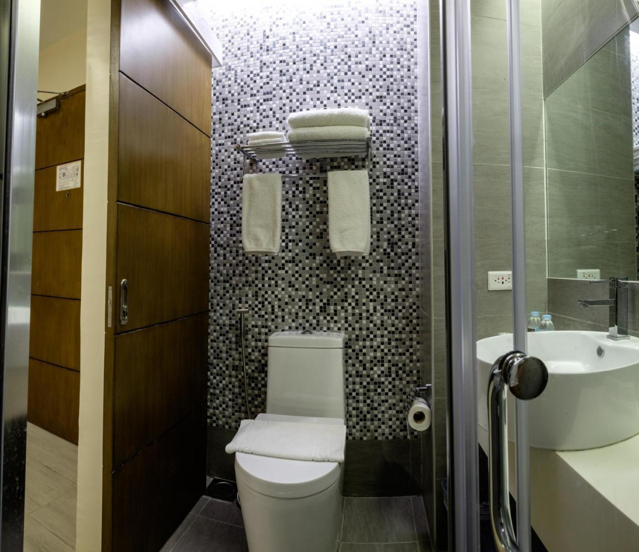 One & Hotel 4*