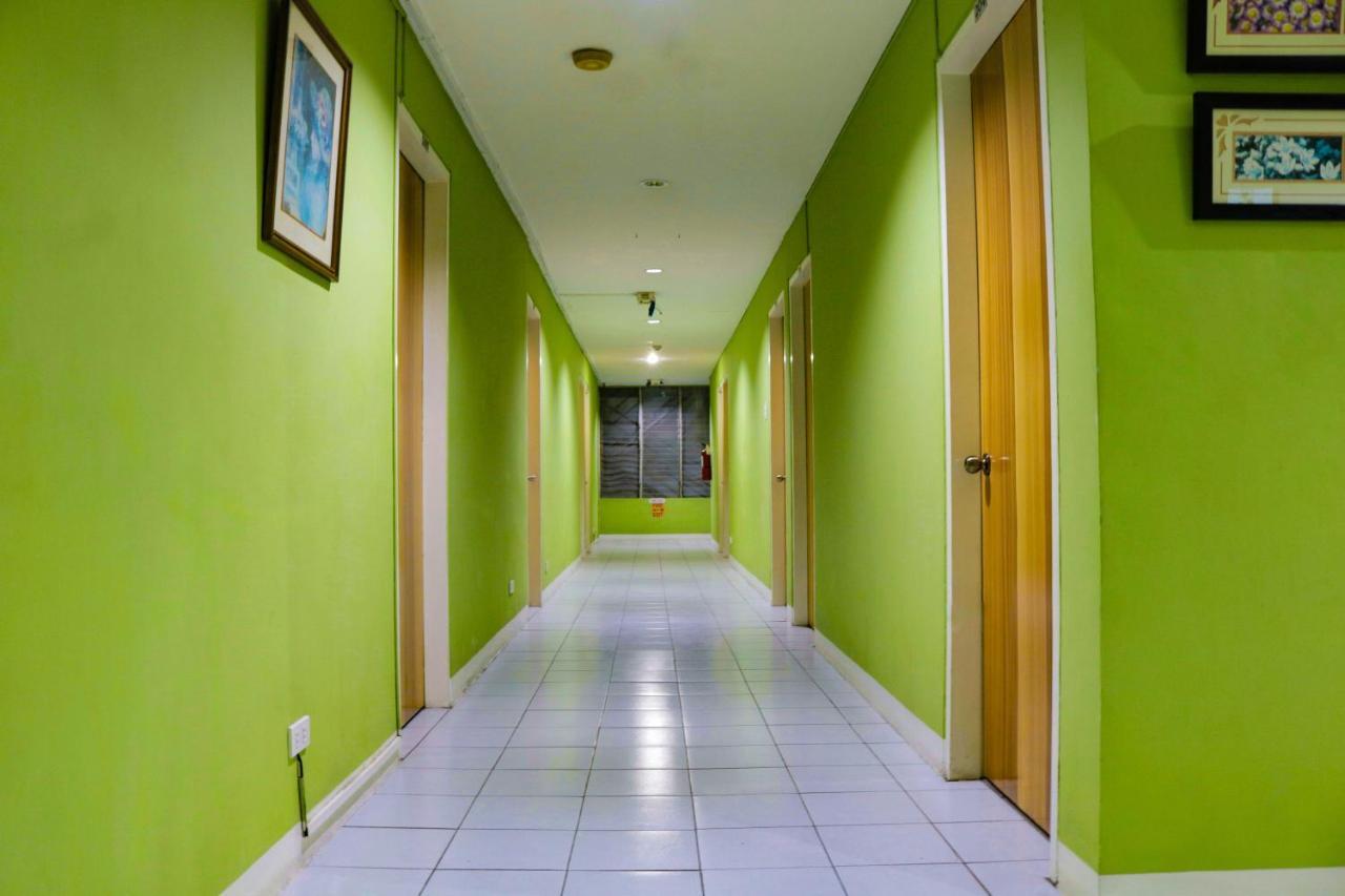 Reddoorz @ Junquera Extension 2* Cebu