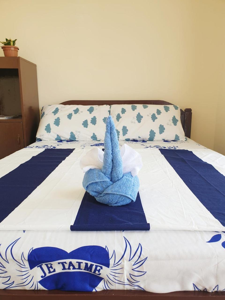 Bed & Breakfast R & D Island *