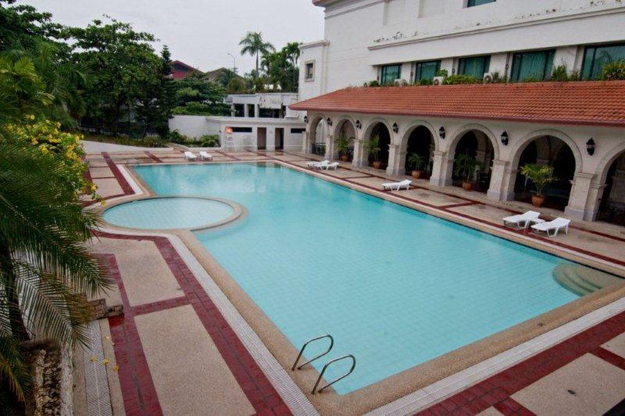 Waterfront Airport And Casino 4* Lapu-Lapu City