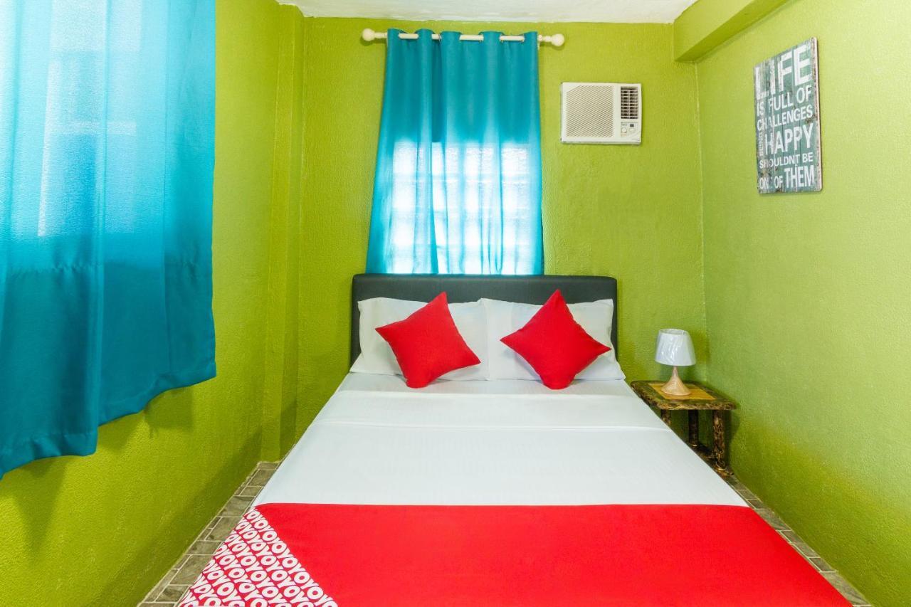 Hotel Cebu 3*