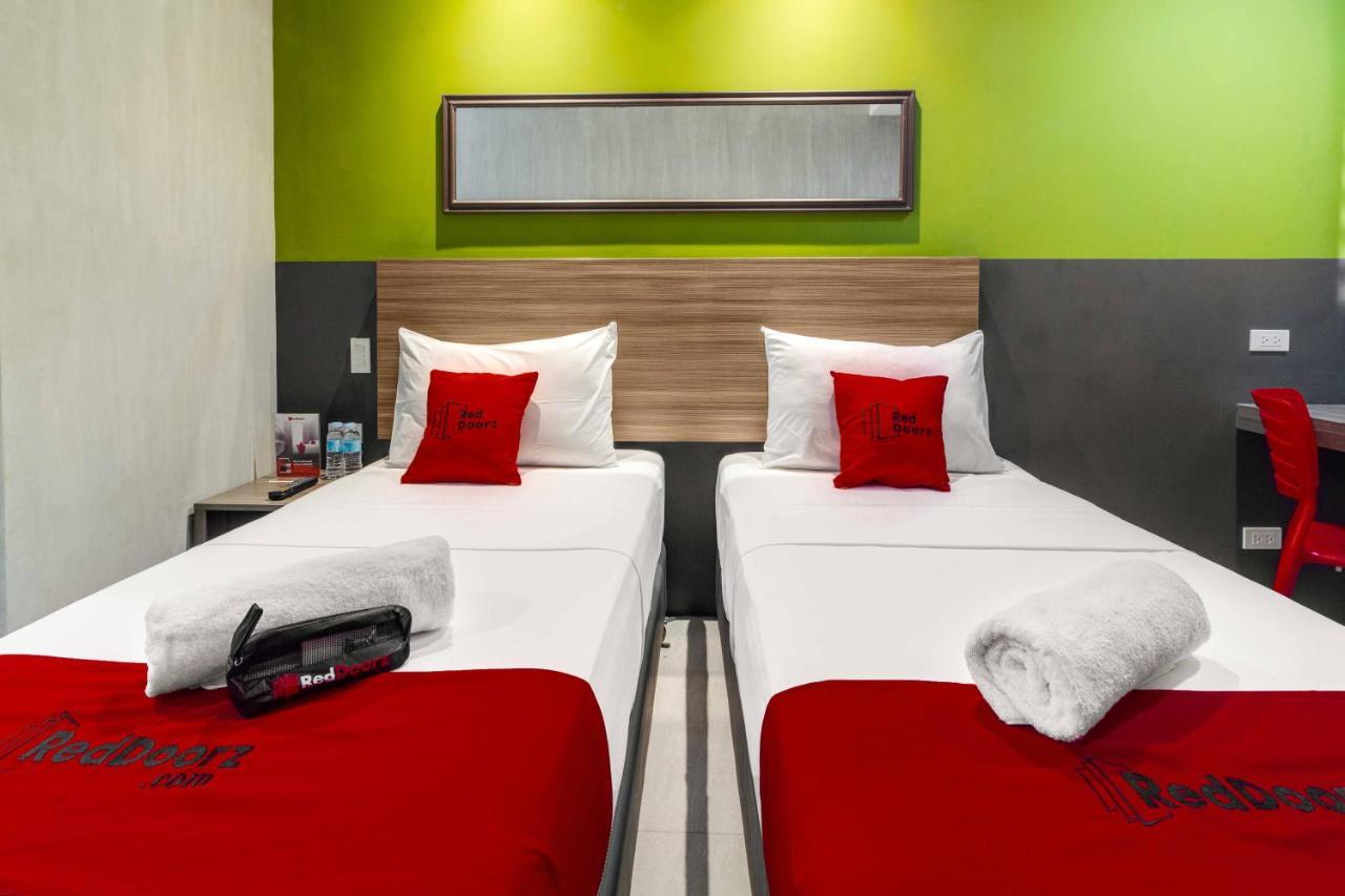 Reddoorz @ Jones Avenue Cebu