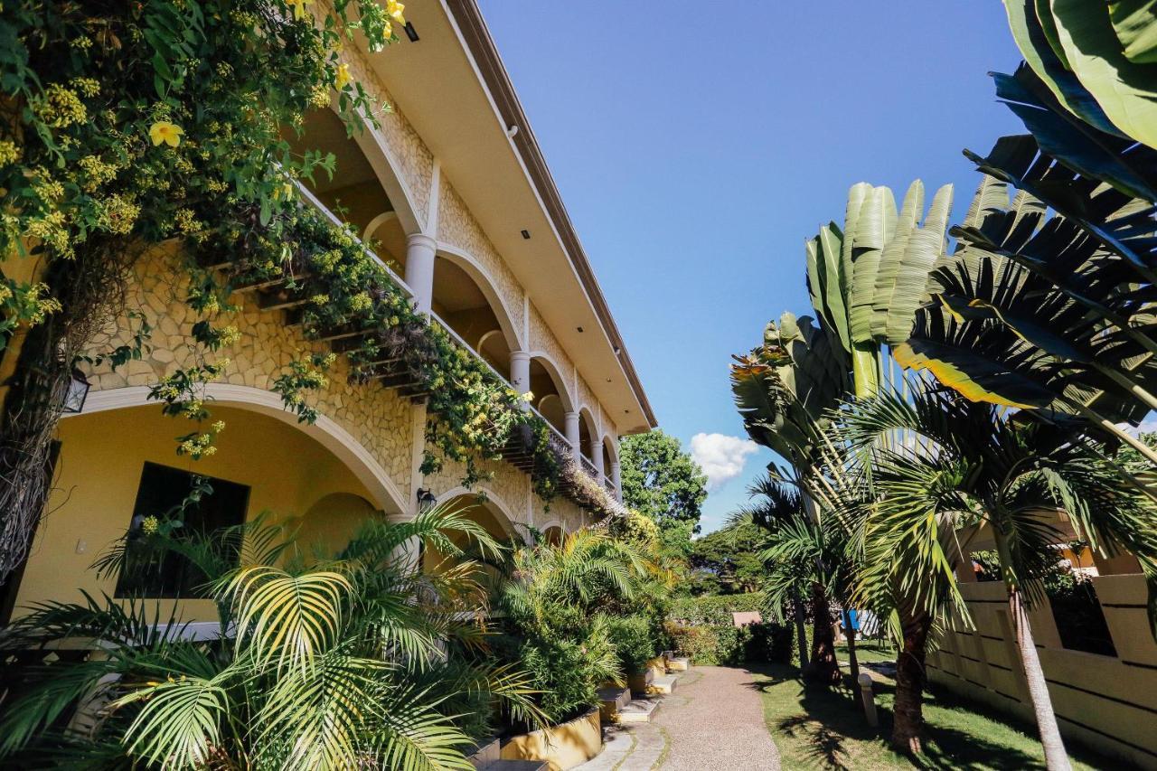 Turtle Bay Dive Resort 4*