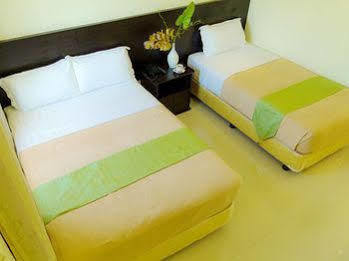 Canberry Hotel