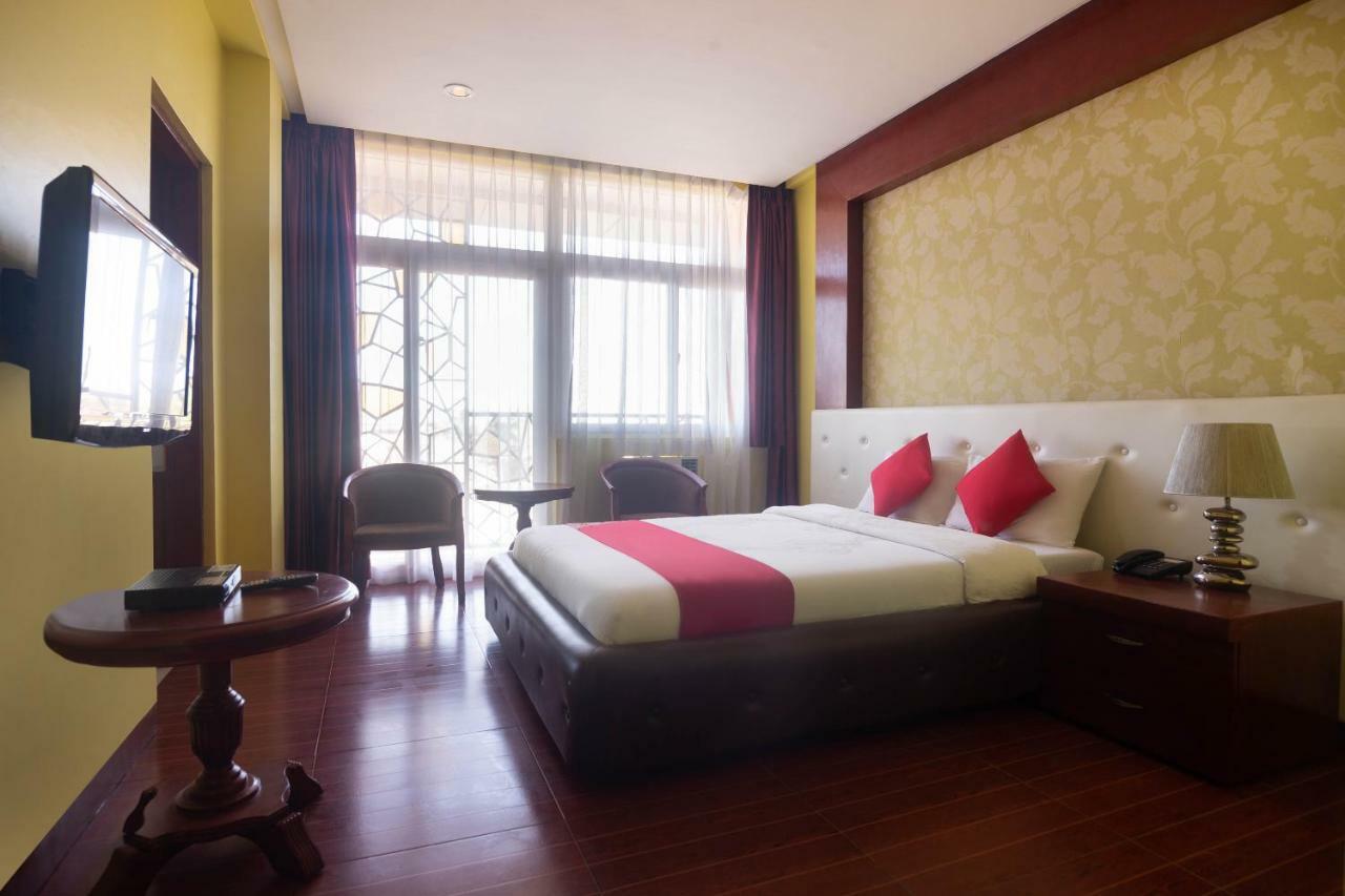 Hotel Oyo 159 San Remigio Pensionne Cebu