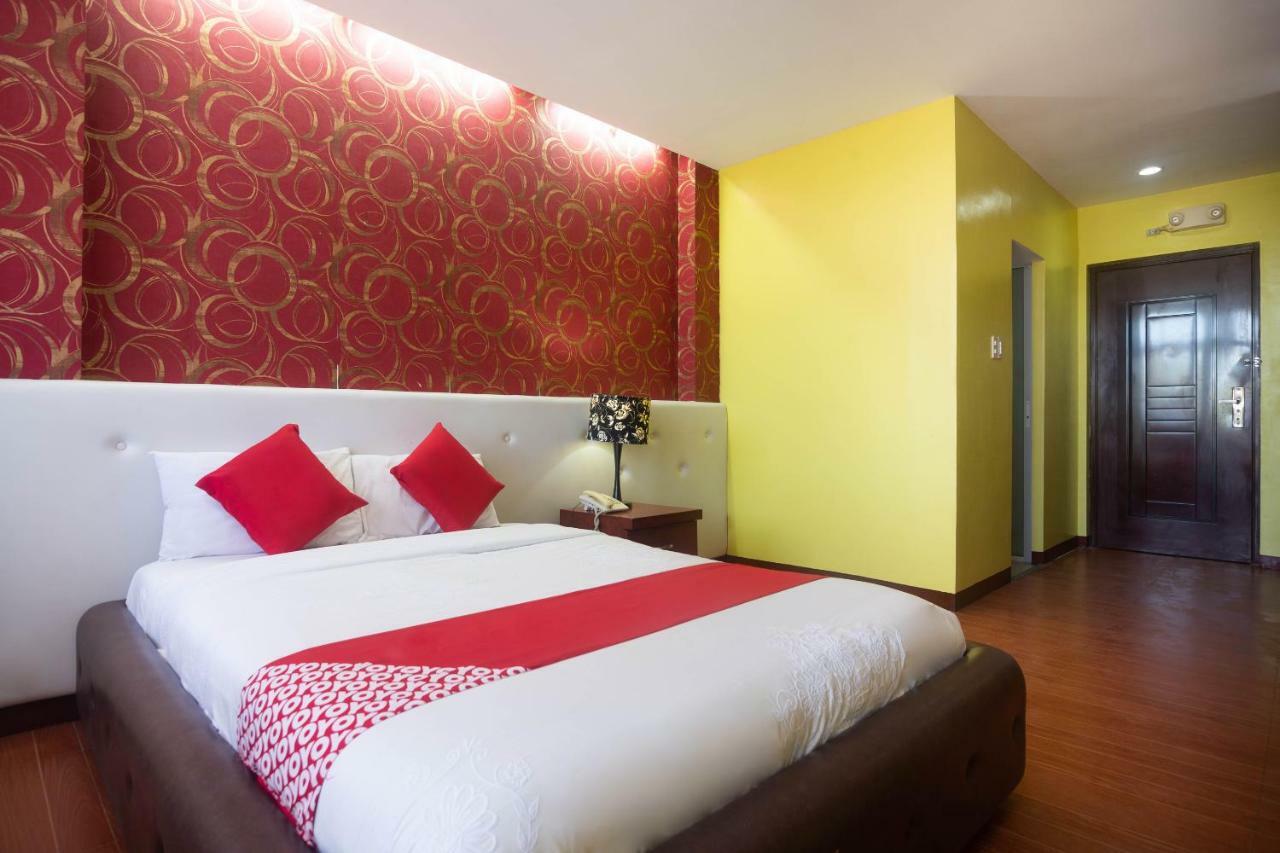 Hotel Oyo 159 San Remigio Pensionne Cebu
