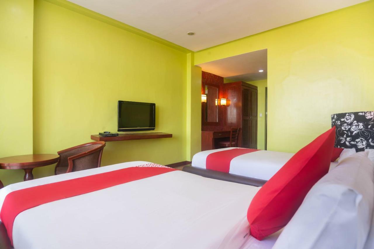 Hotel Oyo 159 San Remigio Pensionne