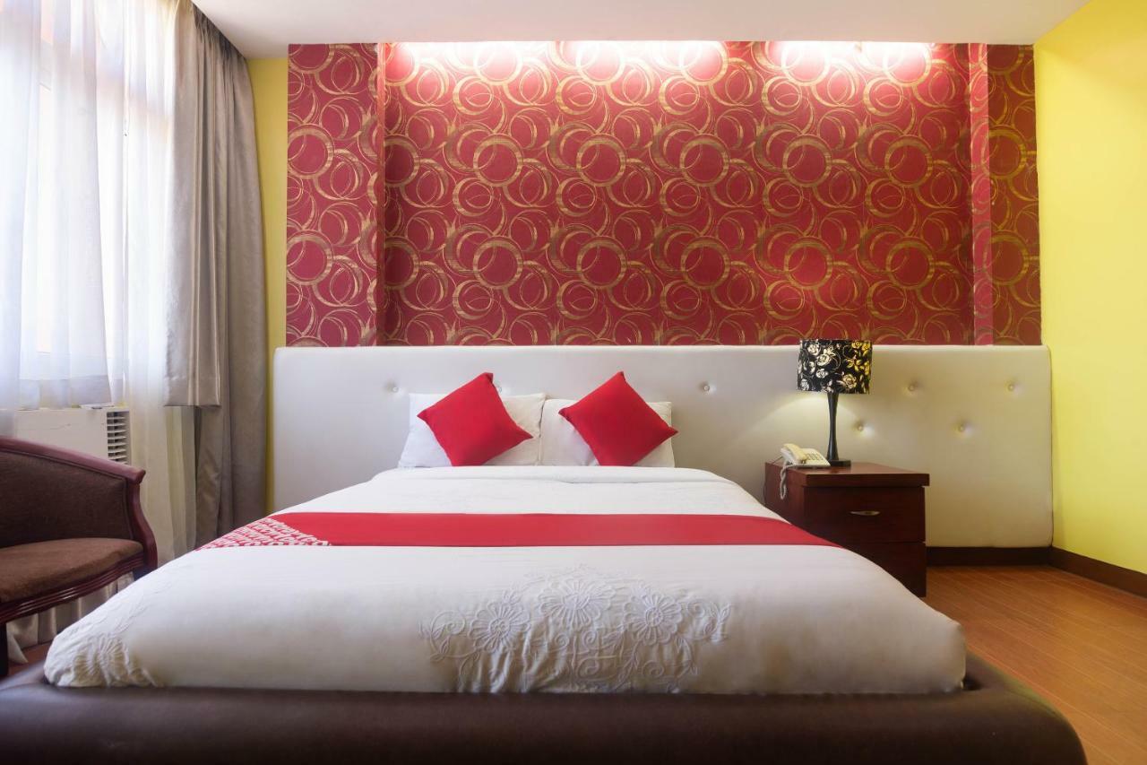 Oyo 159 San Remigio Pensionne Hotel 2*